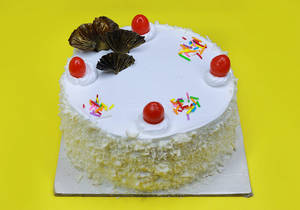 White Forest 1/2 Kg Cake