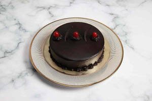 Triple Cherry Choco Truffle Cake [500 Grams]
