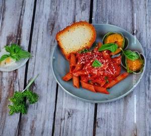 Red Sauce Pasta