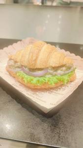 Chicken Malai Tikka Croissant