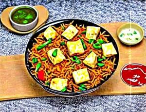 Paneer Chilly Garlic Fried Rice