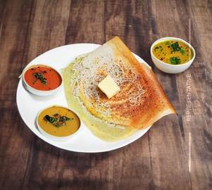 Butter Paneer Dosa