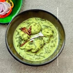 Methi matar malai
