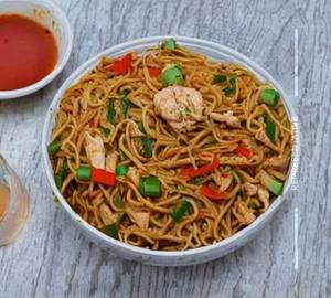 Schezwan Chicken Noodles