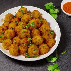 Pichi Potta Kozhi Fry