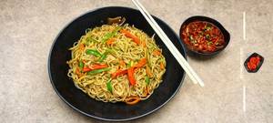 Hakka Noodles Veg