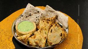 Tandoori Bread Basket