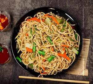Veg Hakka Schezwan Noodles