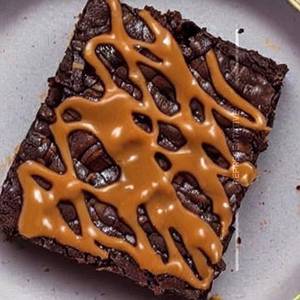 Nutty caramel brownie