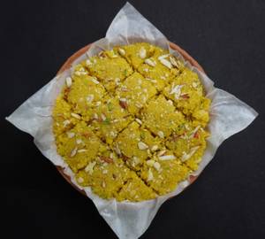 Khoya Nariyal Barfi