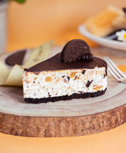 Eggless Cookie Cream Cheesecake Slice
