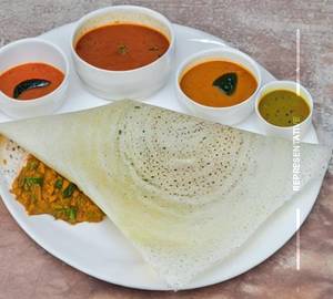 Rawa Paneer Masala Dosa
