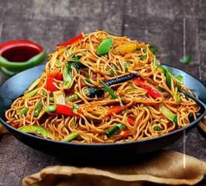 Veg Chilli Garlic Paneer Noodles