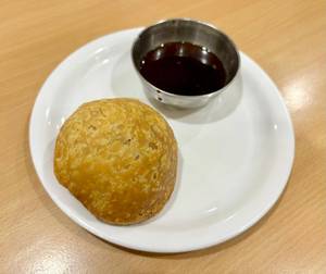 Dal Kachori [1 Piece]