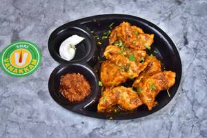 Veg Chinese Tossed Momos [8 Pieces]