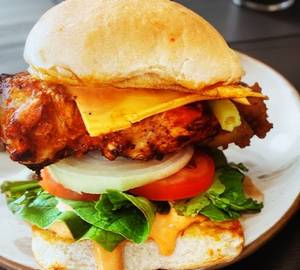 Peri Peri Chicken Cheese Burger