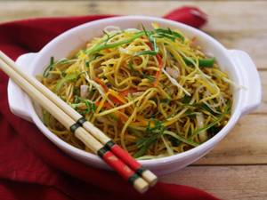 Veg Hakka Noodles