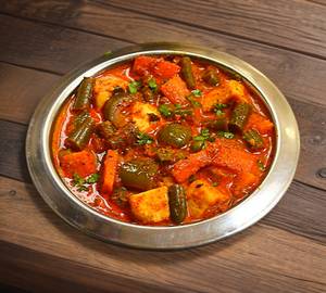 Veg kholapuri thali