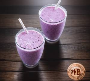Blue berry shake with ice cream