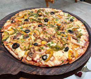Veggie Deluxe Pizza