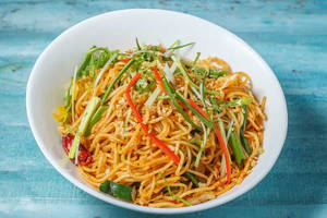 Veg Mushroom Crispy Noodles