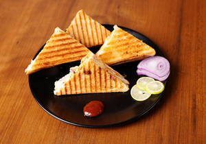 Grilled Chilli Cheese Toast