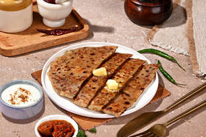 Paneer Pyaaz Parantha
