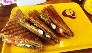 Paneer Makhani Sandwich