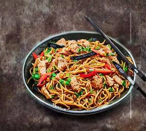 Chicken schezwan noodles