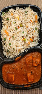 Veg Fried Rice + Chilli Paneer Gravy (4pcs)