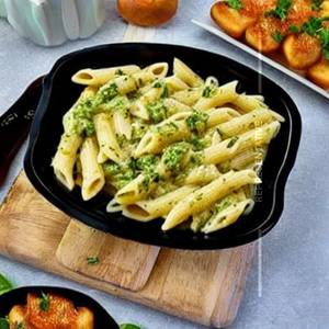 Pesto Penne Chicken & Parmesan ( Chicken)