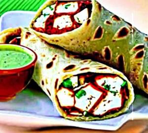 Paneer schezwan roll