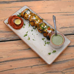 Paneer Lehsuni Tikka
