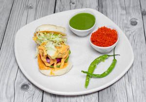 Bole To Special Vada Pav