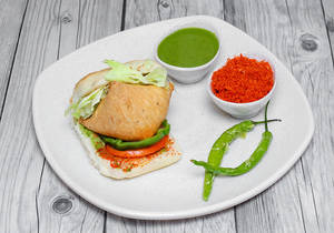 Green Mumbai Samosa Pav