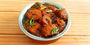 Chilli Soya Chaap Grevy