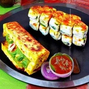 Paneer Chilli Egg Cheese Schezwan Roll
