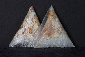 Dry Fruit Triangle Putharekulu