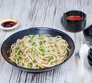 Burnt Garlic Noodles (Prawn)