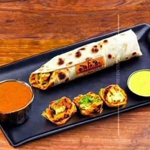 Pakeeza Chicken Tikka Roll