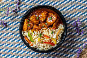 Chicken Manchurian Noodles Bowl (serves 1)