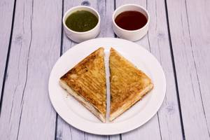 Cheese chutney sandwich