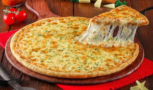 Double Cheese Margherita Pizza