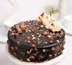 Choco Crunch Kitkat Cake