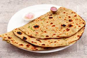 Lachha Paratha..