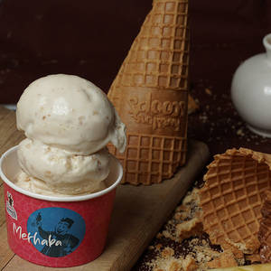 White Chocolate Raspberry Ice Cream