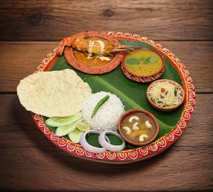 Chingri Malai Curry Thali