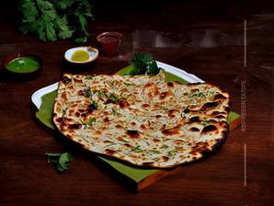 Kashmiri Naan [Sweet]