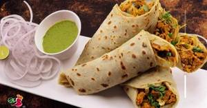 Achari Soya Chaap Kathi Roll