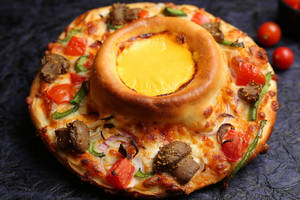 Cheese Volcano-farm House Pizza